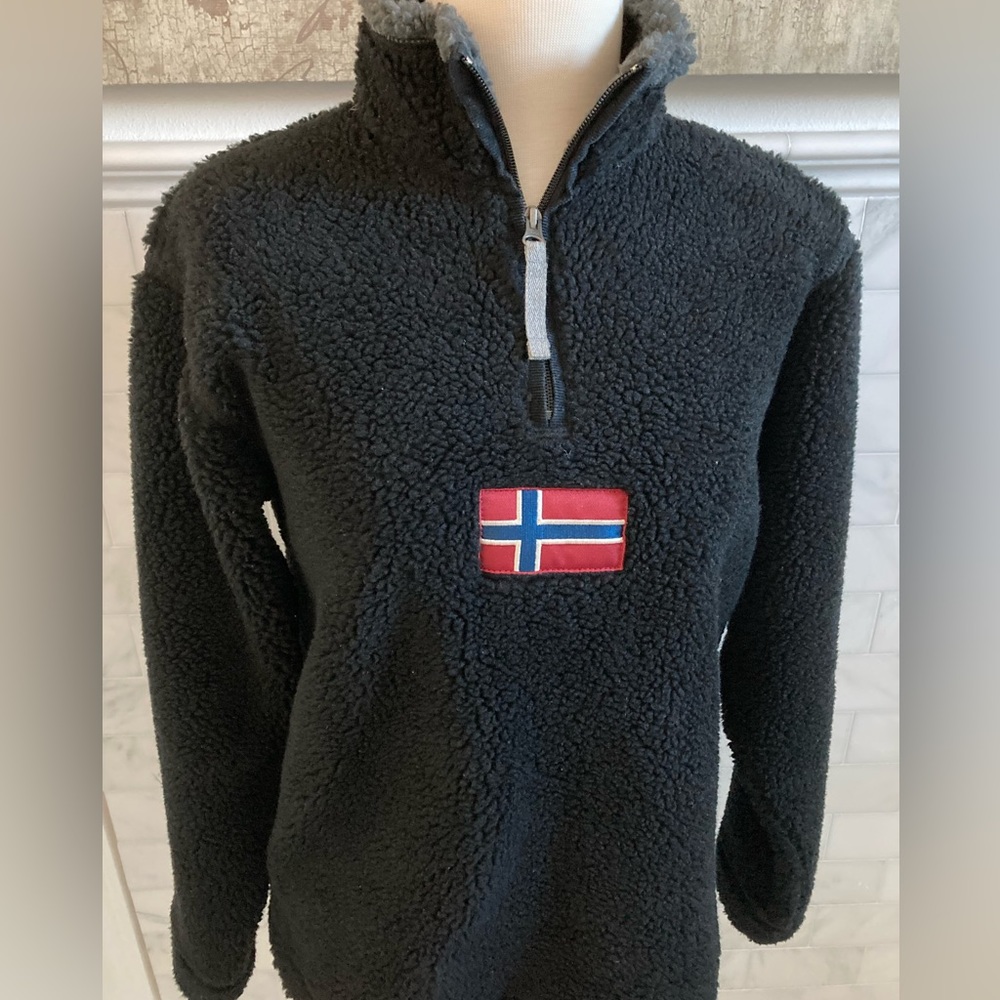Norwegian Flag Fleece half zip pullover. Black  XS Napapijri so fluffy and warm
